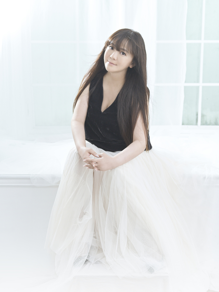 華原朋美　LOVE IS BEST LIVE Tシャツ　3枚セット 💓ツアーグッズ先行発売について💓 | 華原朋美 Official Site