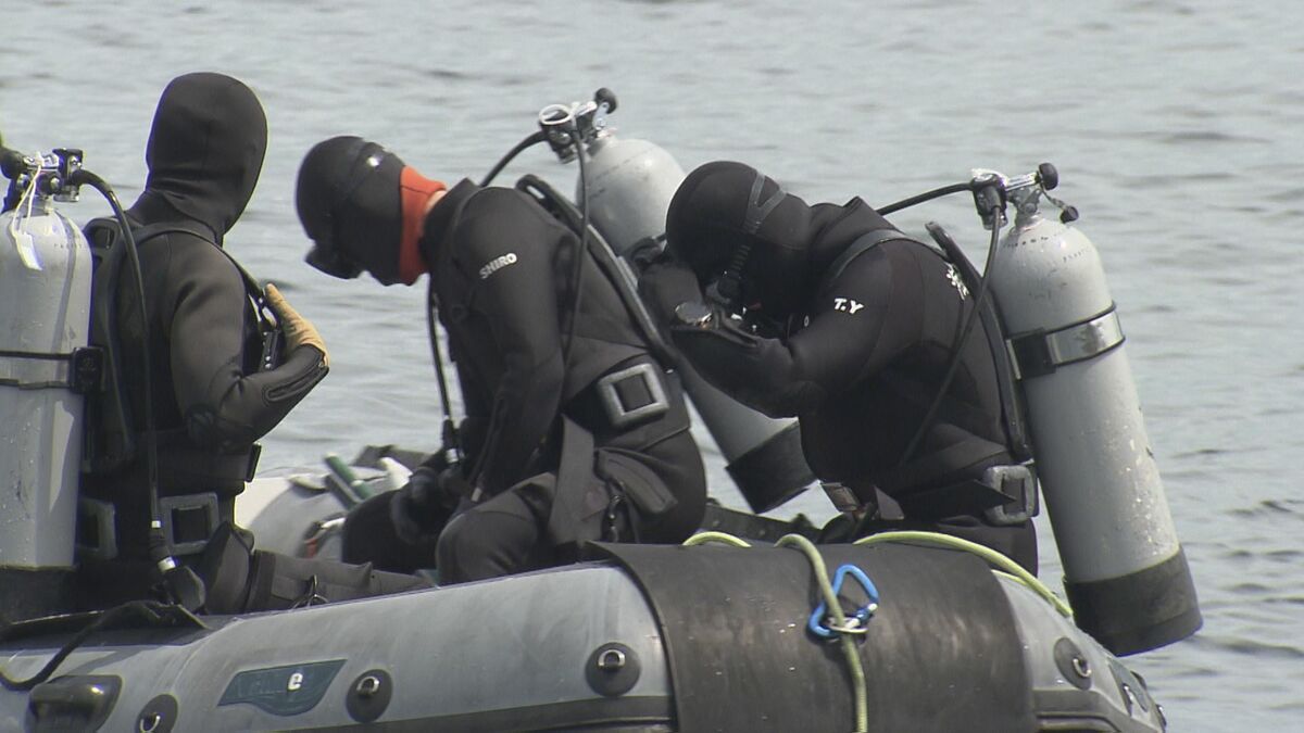 海上保安庁の”海猿”と海上自衛隊の”爆発物処理班”が合同で救難訓練